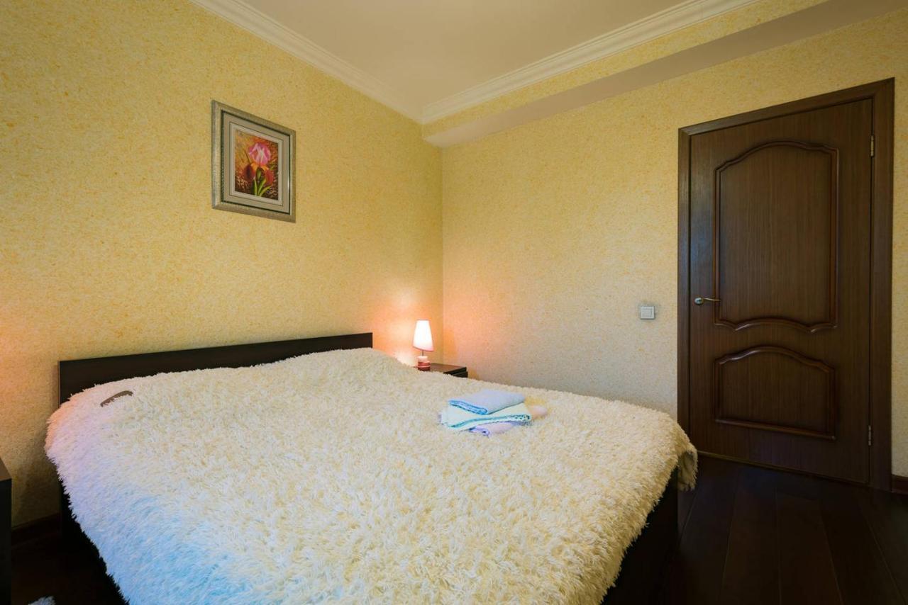 Nadezhda Apartments In Touristic Area, On The Dostyk Avenue 89 Almatî Exterior foto
