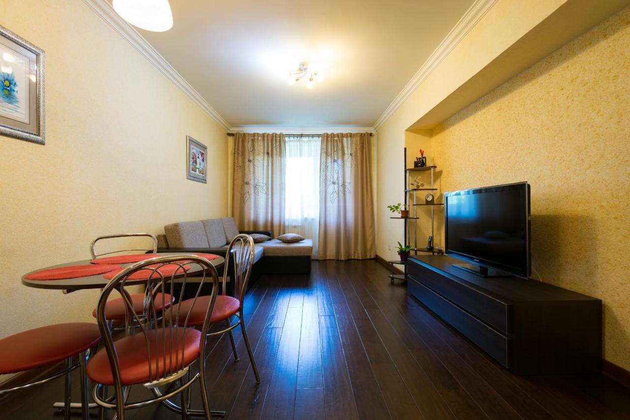 Nadezhda Apartments In Touristic Area, On The Dostyk Avenue 89 Almatî Exterior foto